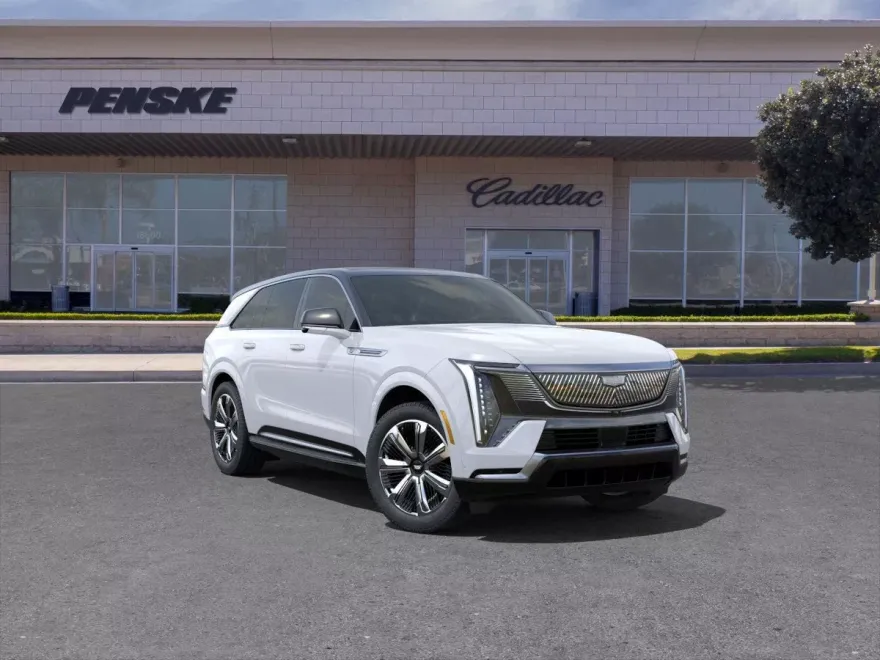2025 Cadillac Escalade IQ Luxury photo 1