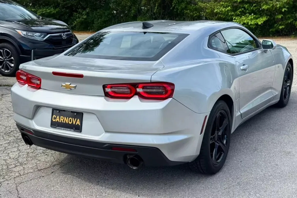 2019 Chevrolet Camaro Coupe photo 1