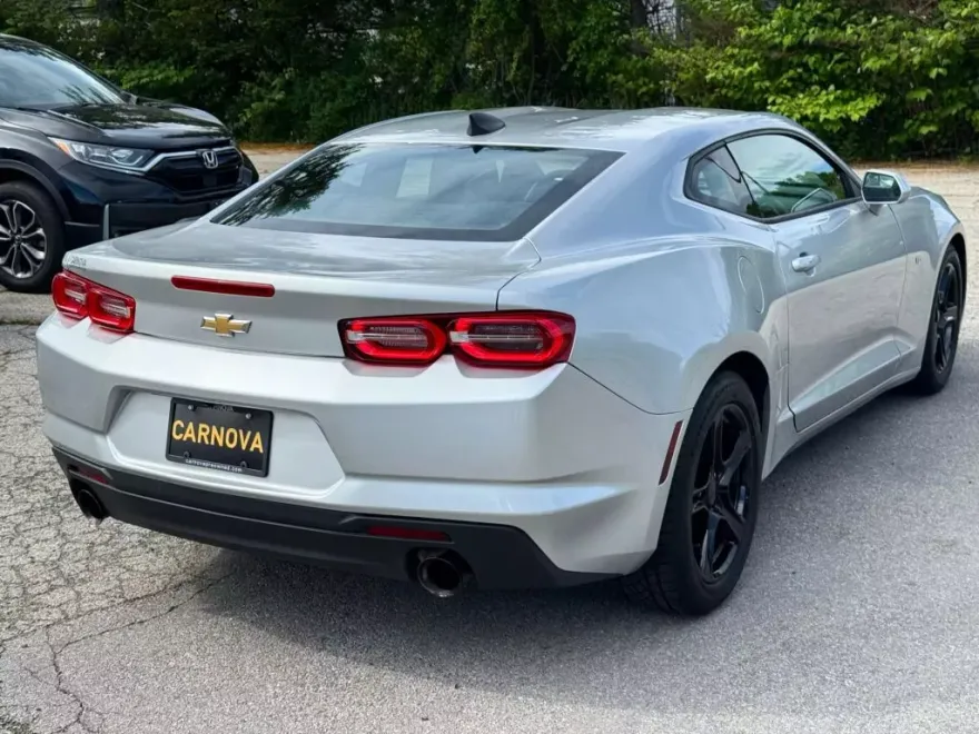 2019 Chevrolet Camaro Coupe photo 1
