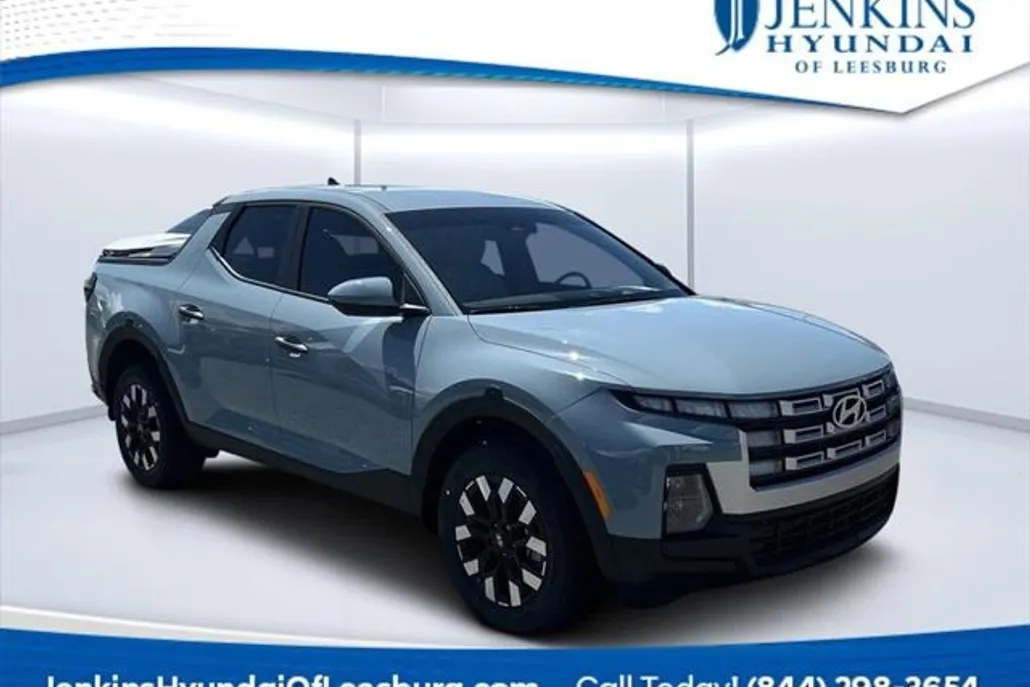 2025 Hyundai Santa Cruz SE photo 1