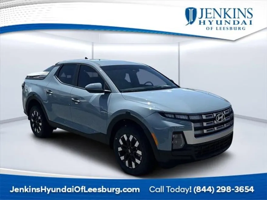 2025 Hyundai Santa Cruz SE photo 1