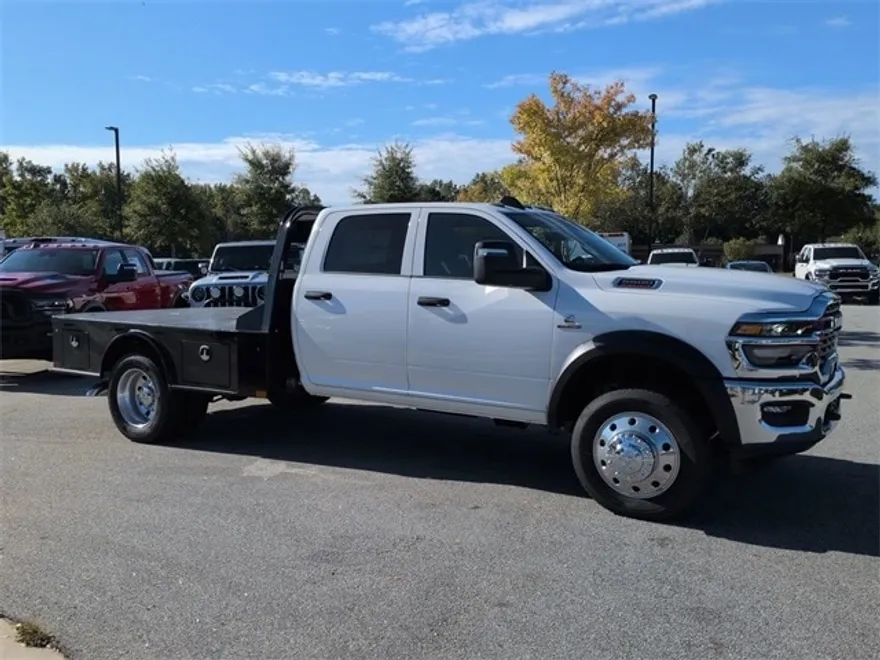 2026 Ram 5500 Tradesman photo 1