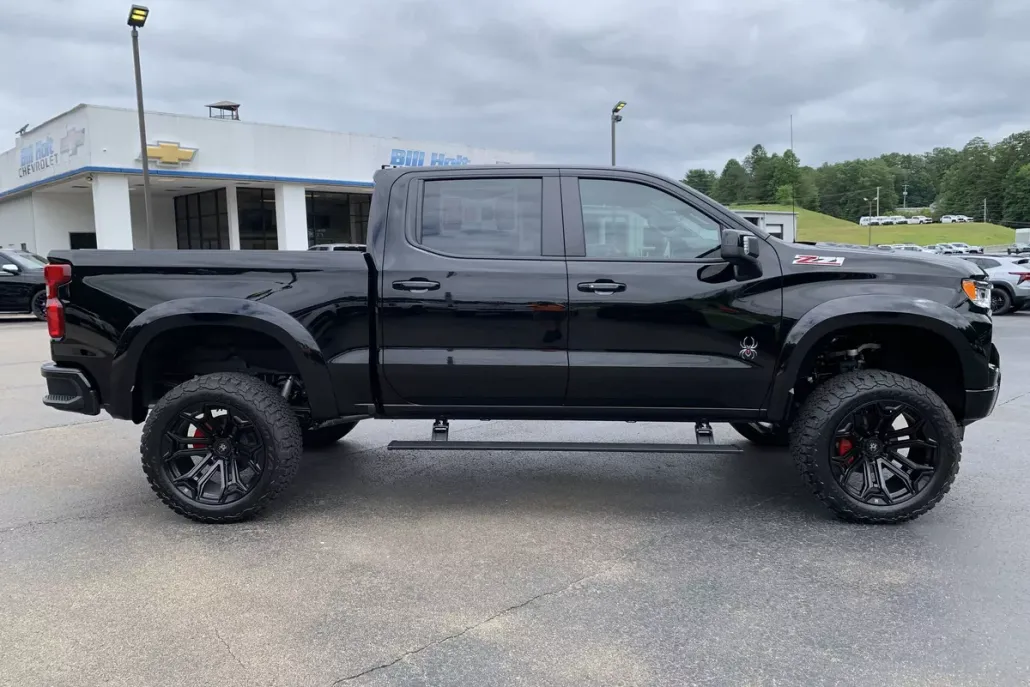 2025 Chevrolet Silverado 1500 RST photo 1