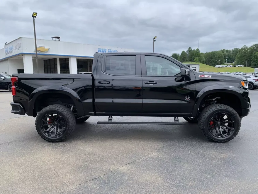 2025 Chevrolet Silverado 1500 RST photo 1