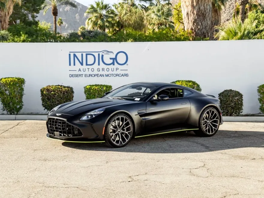 2025 Aston Martin Vantage photo 1