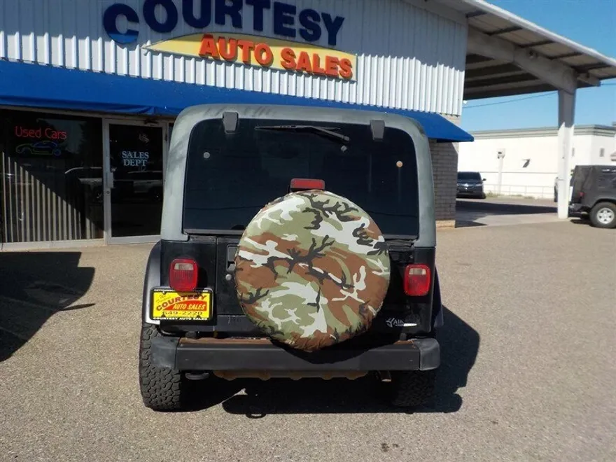 2003 Jeep Wrangler Rubicon photo 1