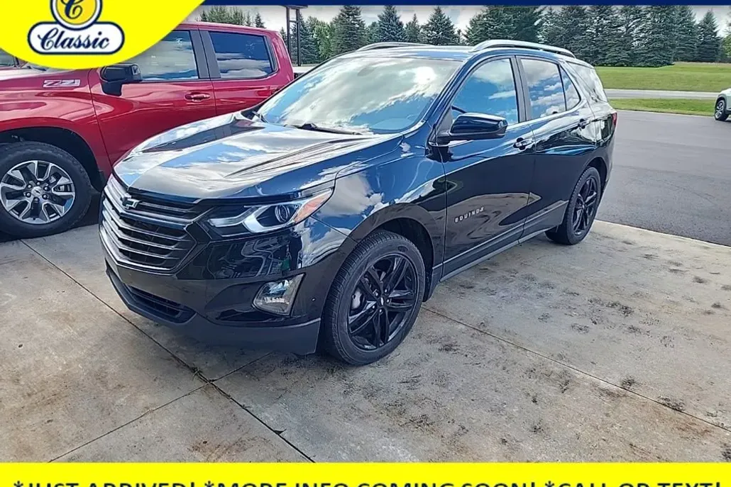 2021 Chevrolet Equinox LT photo 1