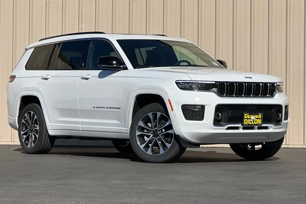 2025 Jeep Grand Cherokee Overland photo 1