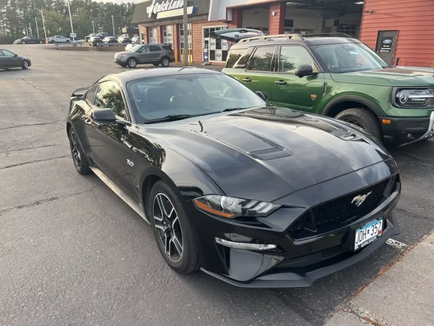 2020 Ford Mustang GT Premium photo 1