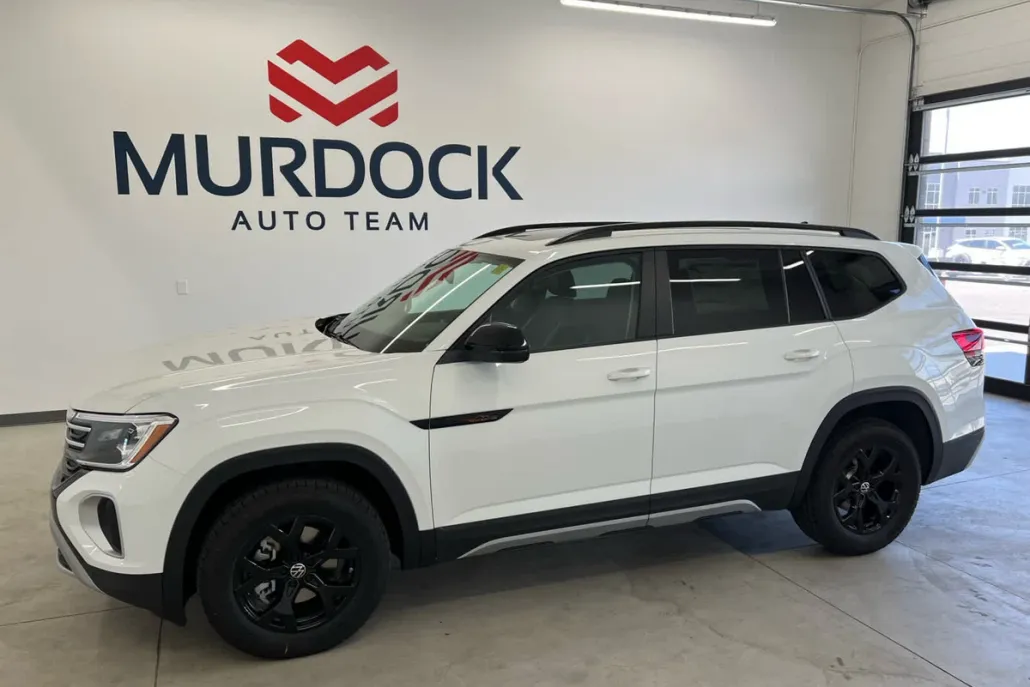 2025 Volkswagen Atlas Peak Edition SE photo 1