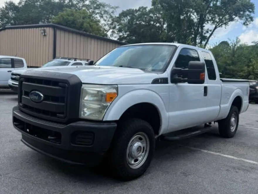 2016 Ford F-250 XLT photo 1
