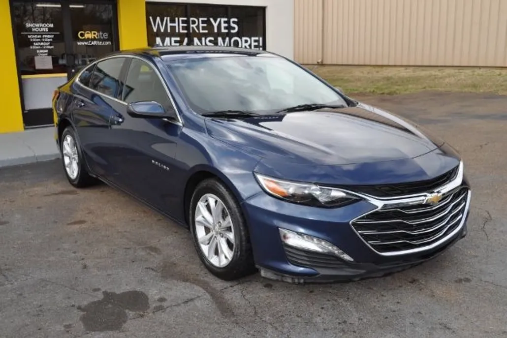 2021 Chevrolet Malibu photo 1