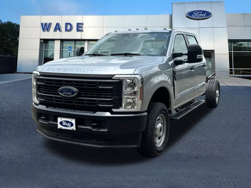 2024 Ford F-350 XL photo 1