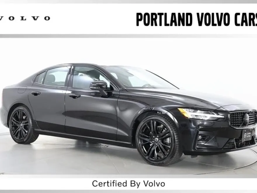 2023 Volvo S60 B5 AWD Plus Black Edition photo 1