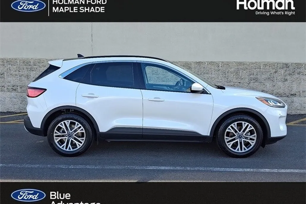 2022 Ford Escape SEL photo 1