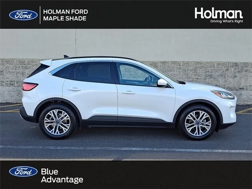 2022 Ford Escape SEL photo 1