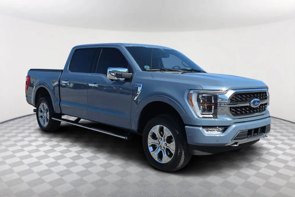 2023 Ford F-150 Platinum photo 1