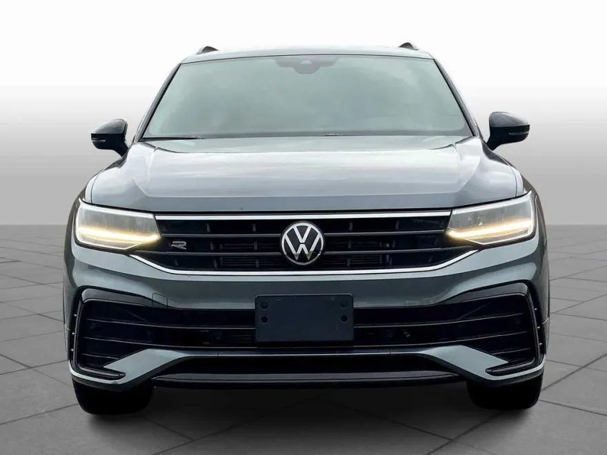 2024 Volkswagen Tiguan SE R-Line Black photo 1