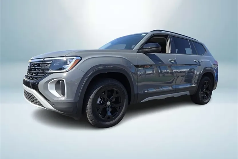 2025 Volkswagen Atlas SE Technology Peak Edition photo 1