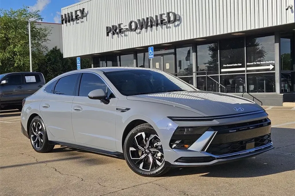 2024 Hyundai Sonata SEL photo 1