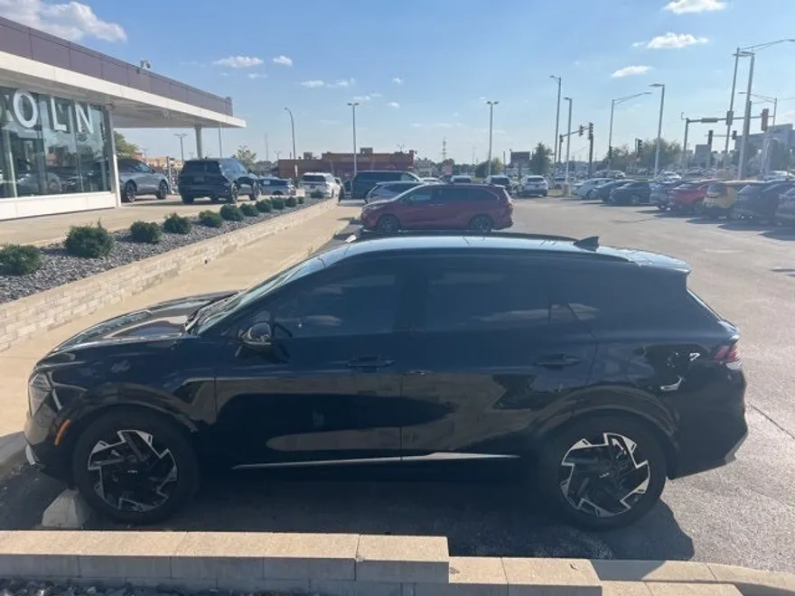 2024 Kia Sportage photo 1