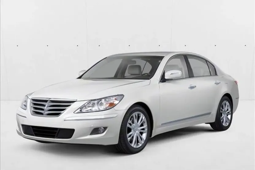 2012 Hyundai Genesis 5.0 R-Spec photo 1