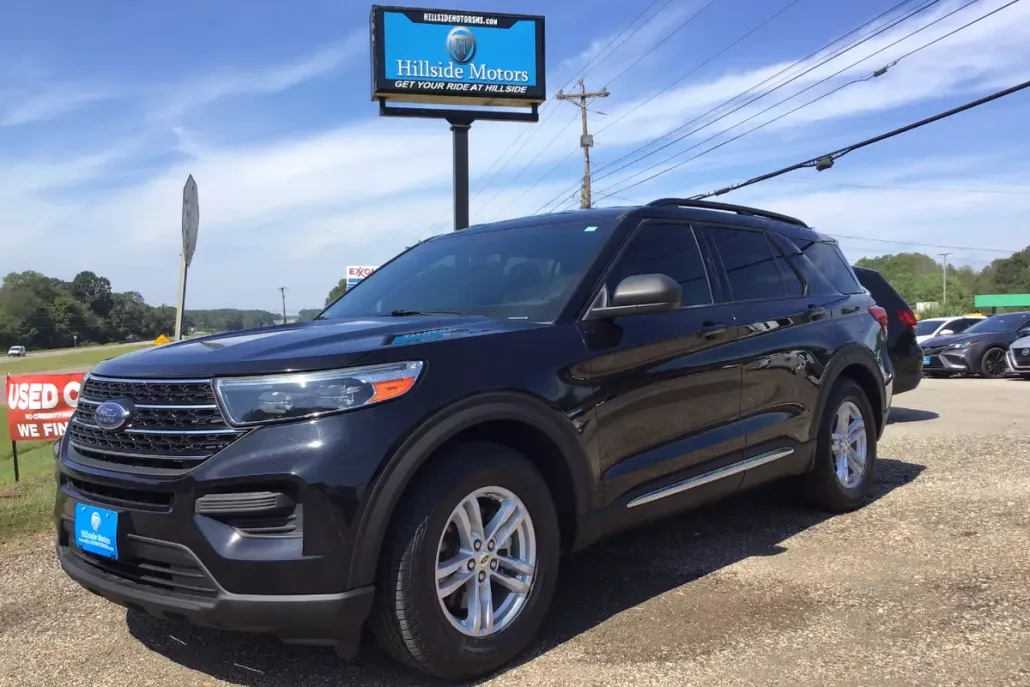 2020 Ford Explorer XLT photo 1