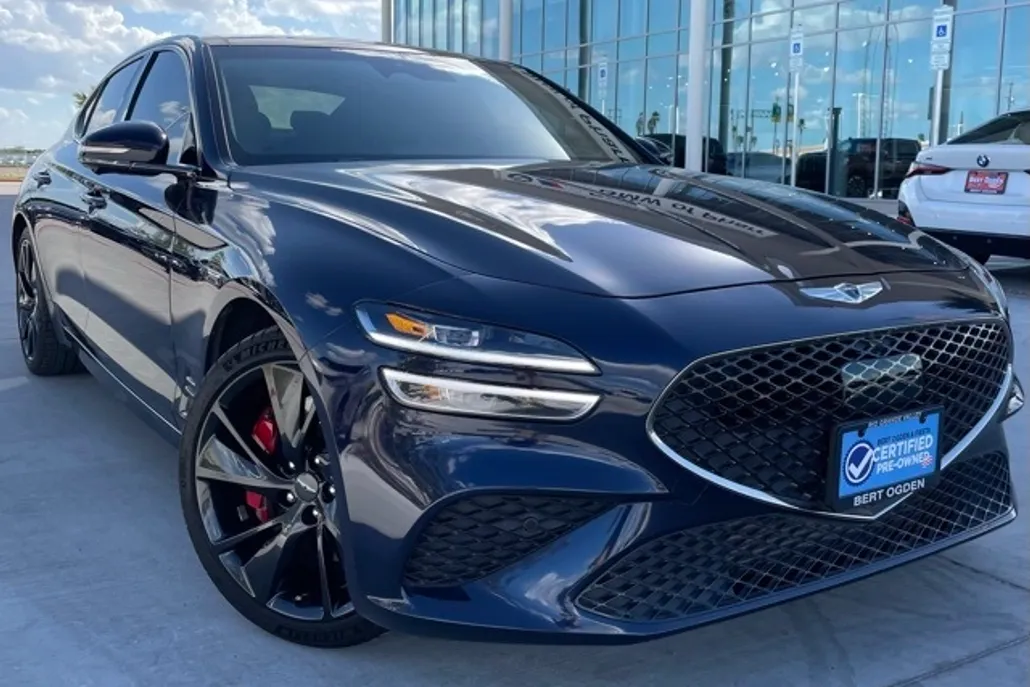 2023 Genesis G70 3.3T photo 1