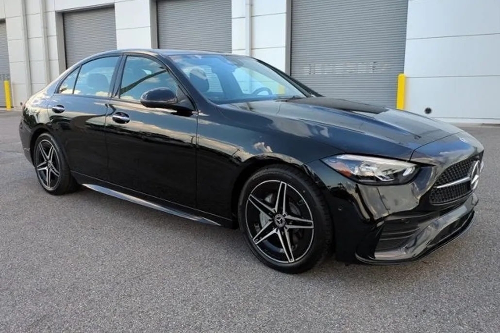 2025 Mercedes Benz C 300 photo 1