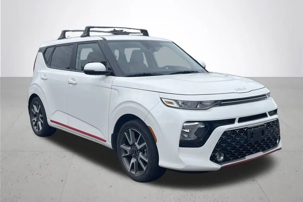 2022 Kia Soul GT-Line photo 1
