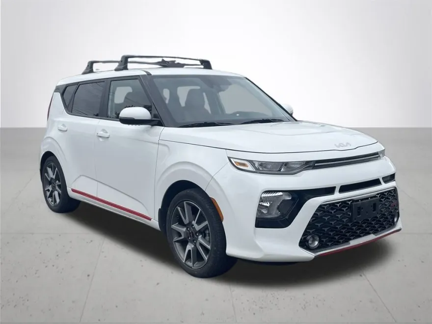 2022 Kia Soul GT-Line photo 1