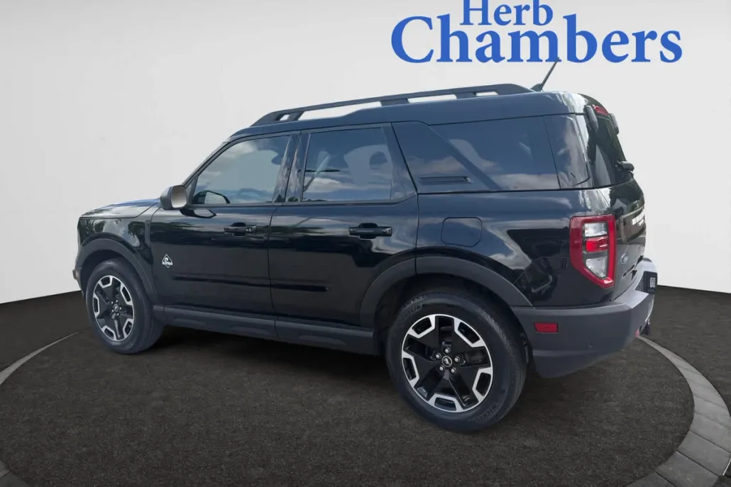 2023 Ford Bronco Sport Outer Banks photo 1
