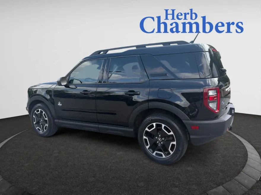 2023 Ford Bronco Sport Outer Banks photo 1
