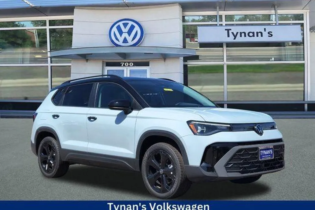 2025 Volkswagen Taos SE photo 1