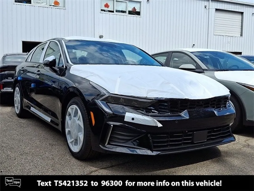 2026 Kia K5 EX photo 1