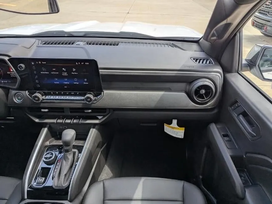 2026 Chevrolet Colorado Trail Boss photo 1