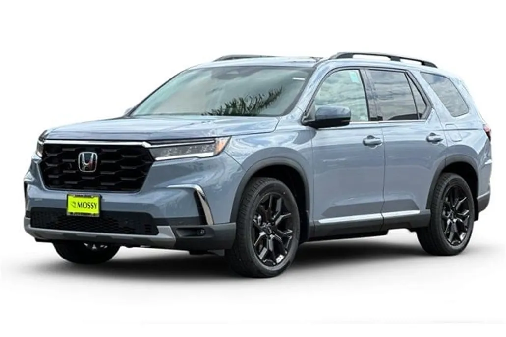 2025 Honda Pilot Touring photo 1
