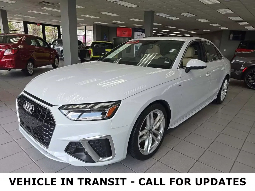 2022 Audi A4 S line Quattro Premium Plus photo 1
