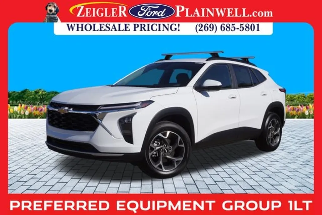 2024 Chevrolet Trax LT photo 1