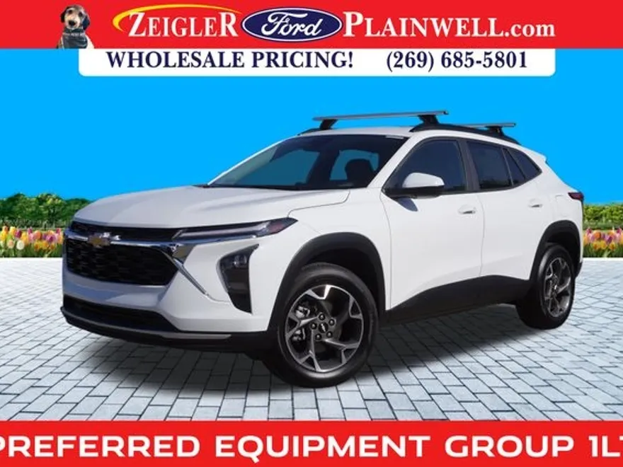 2024 Chevrolet Trax LT photo 1