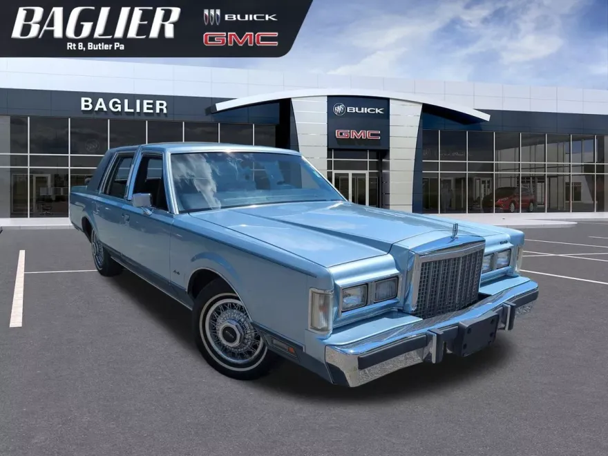 1985 Lincoln Town Car photo 1
