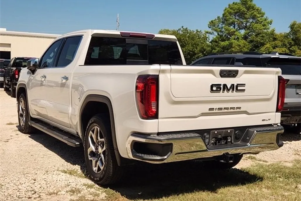2022 Gmc Sierra 1500 SLT photo 1