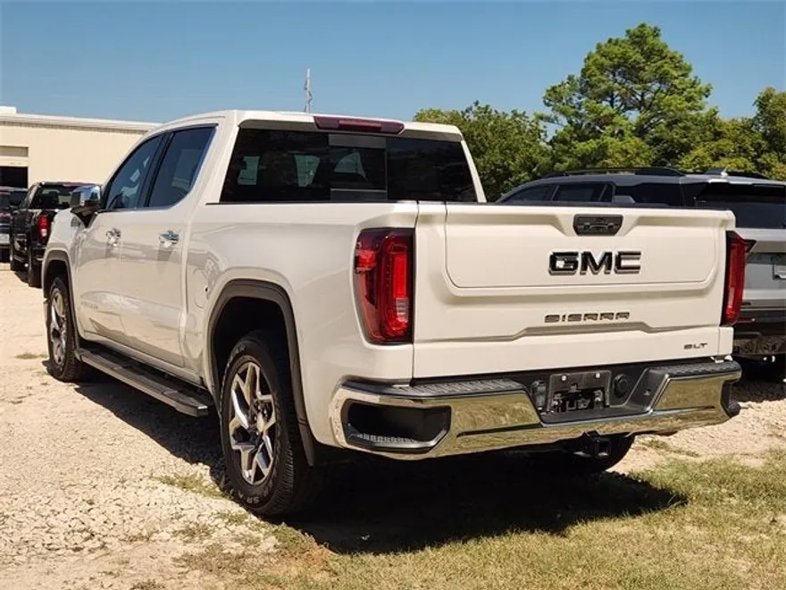 2022 Gmc Sierra 1500 SLT photo 1