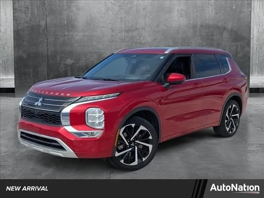 2022 Mitsubishi Outlander SEL Launch Edition photo 1