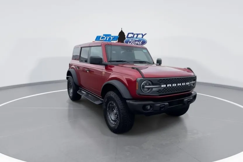 2025 Ford Bronco Badlands photo 1