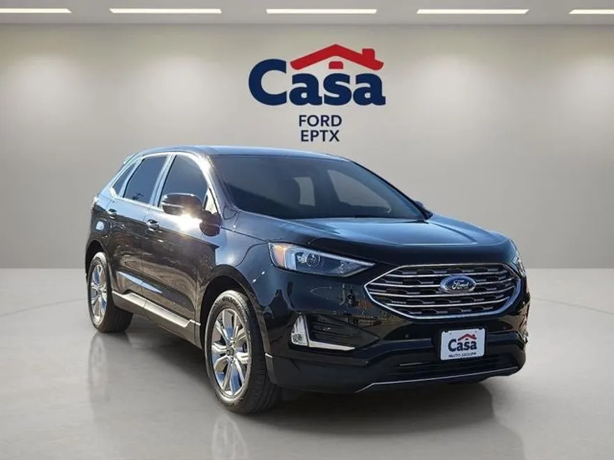 2024 Ford Edge Titanium photo 1