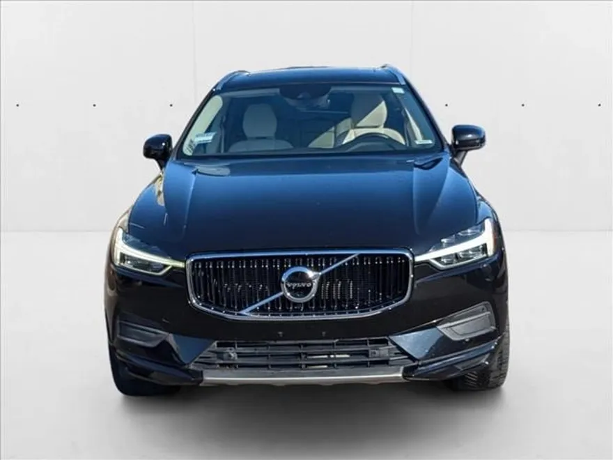 2019 Volvo XC60 T6 Momentum photo 1