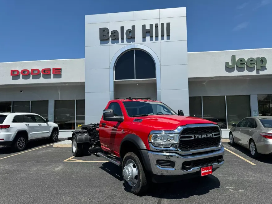 2024 Ram 5500 Tradesman photo 1