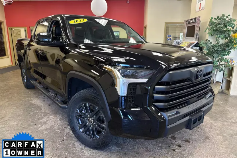 2023 Toyota Tundra SR5 photo 1