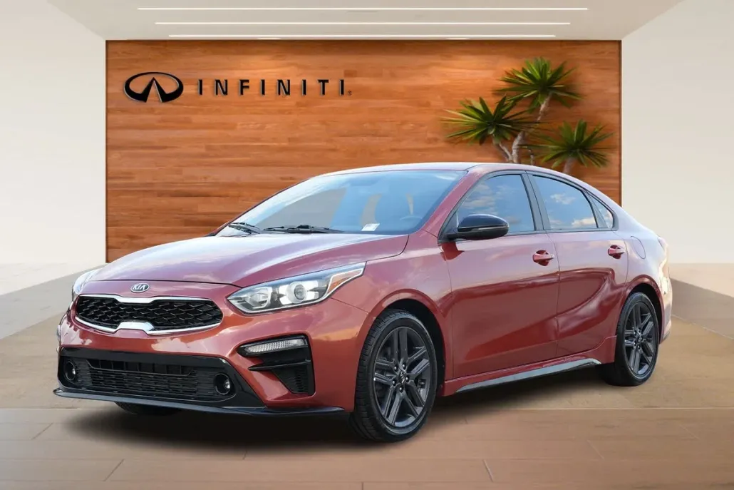 2021 Kia Forte GT-Line photo 1